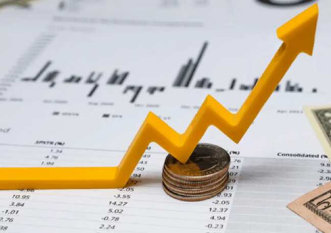 Why does poor CX erode retention before revenue drops?