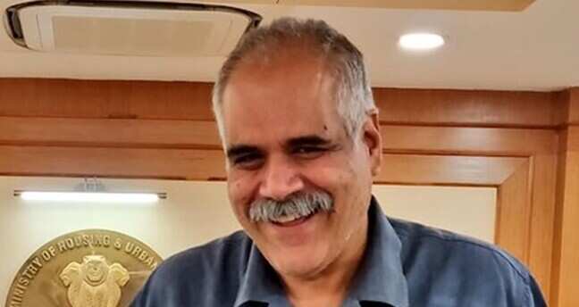 Who is IndiGo's interim boss Rahul Bhatia? 