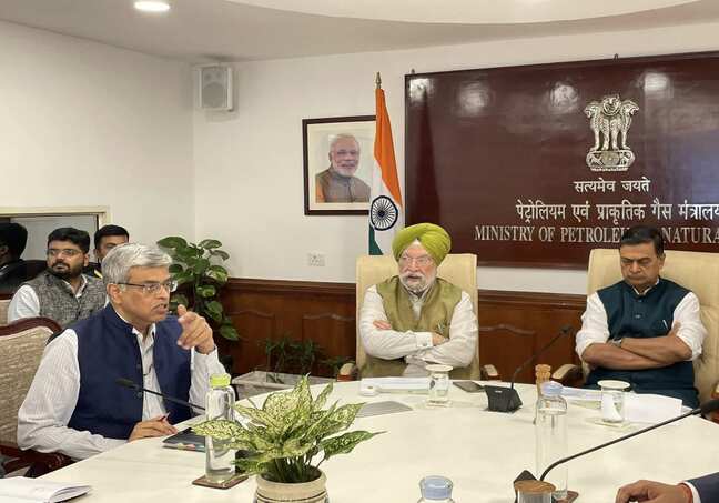 Avoid visiting LPG distributors unless necessary: Centre