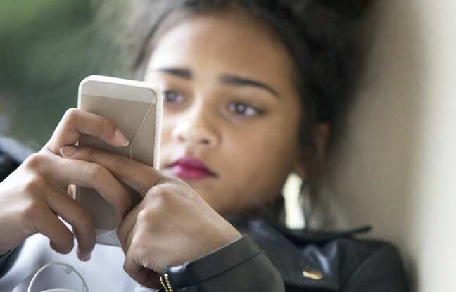 Too much screen time can trigger heart issues in young adults