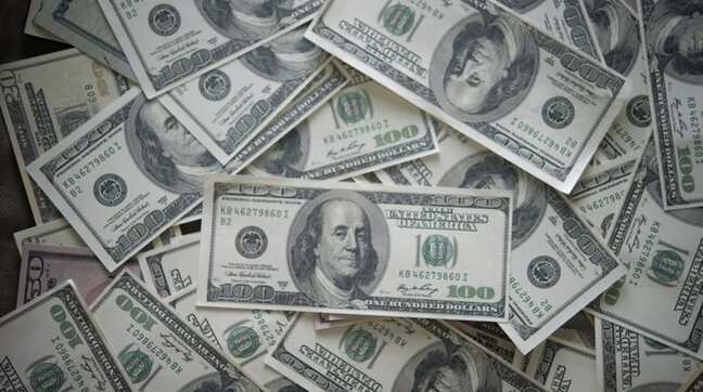 India's forex reserves jump by $3.8 billion to reach $700 billion