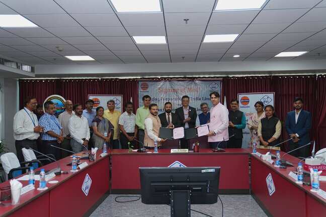 Dredging Corporation signs ₹2,157 crore fuel supply MoU with IOCL