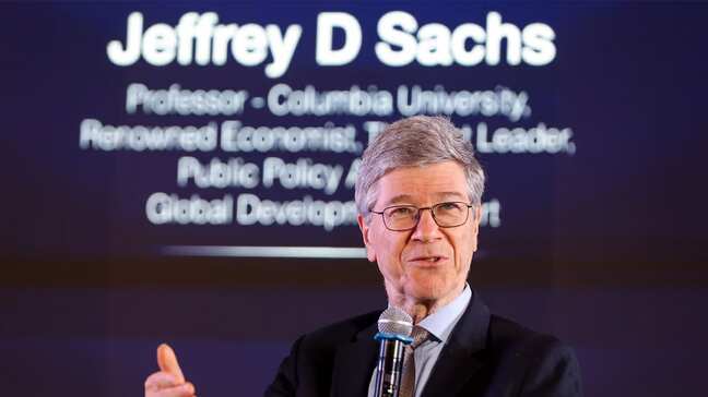 Global economy on edge of 'terrible crisis', warns Jeffrey Sachs