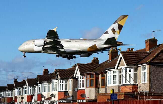 15 Pak employees suddenly fired by Etihad, ordered to leave UAE in 48 hours: Report