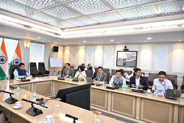 Goyal Reviews Progress on India’s FTAs
