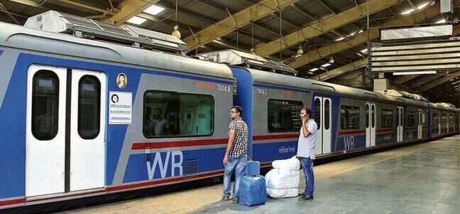 Mumbai local's AC trains are delaying non-AC local trains
