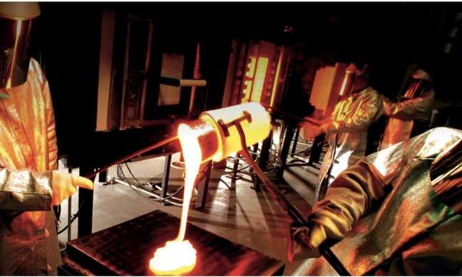 175-yr-old US glassmaking firm shifts focus to AI, stock rises 19%