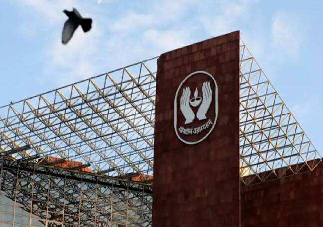 SBI, LIC adopt online meetings amid fuel-saving push