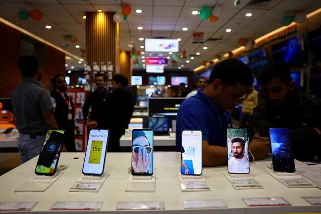 RBI proposes letting banks restrict phone functions of defaulters