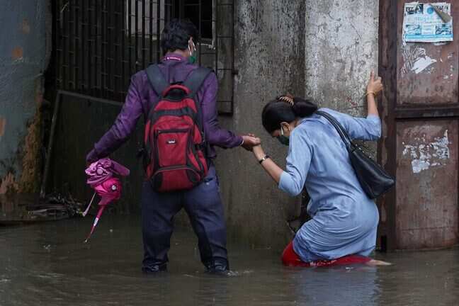 How can even disastrous rains in Mumbai now help people earn money?