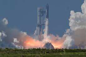  Elon Musk's SpaceX launches Starship V3 rocket after delays