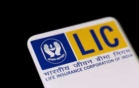 Govt likely to sell 2% stake in LIC to raise up to ₹10,000 crore: Report