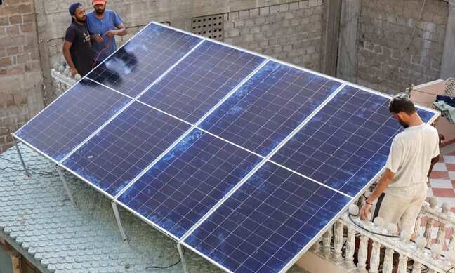Government extends duty on solar glass imports from Malaysia