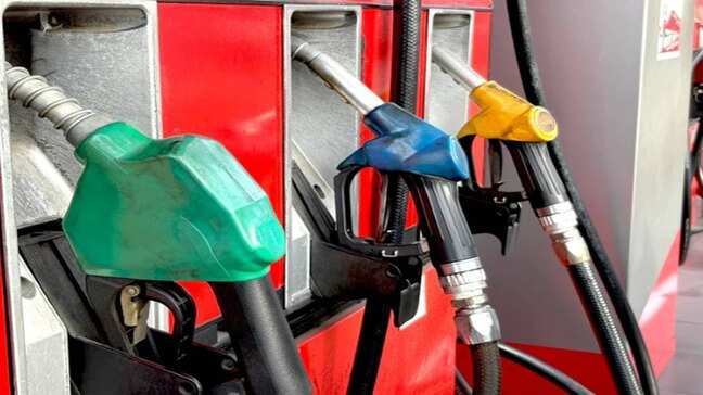 India restricts bulk sale of petrol & diesel at retail outlets for 90 days