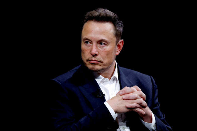 How much cash does the world's first trillionaire Musk actually have?