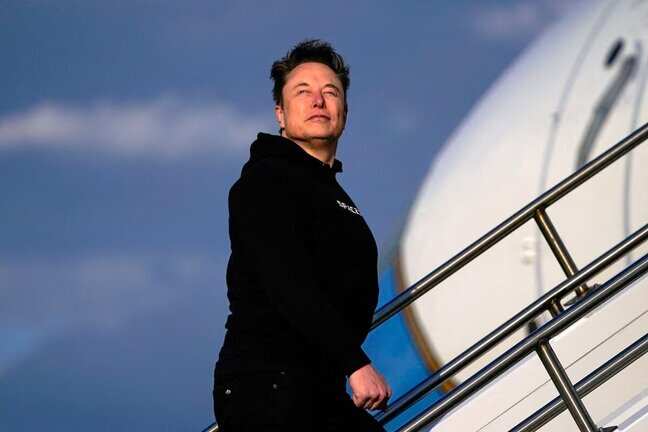 Musk to acquire ex-SpaceX engineers' optical systems startup