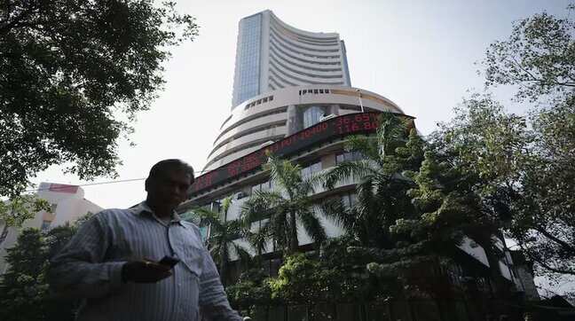 M-cap of 6 of India's 10 most valued firms rises by ₹1 lakh crore