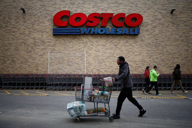 Costco worker earning ₹3,000/hr builds ₹9.6-cr wealth & home with pool, explains how he did it
