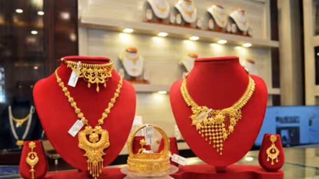 Gold, silver prices rise on July 27 amid global trends