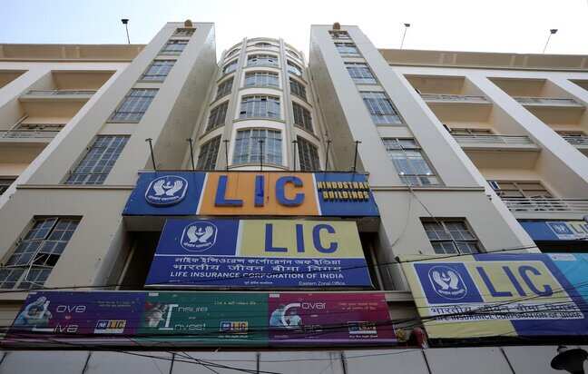Why did govt hide LIC stake sale details from its advising banks?