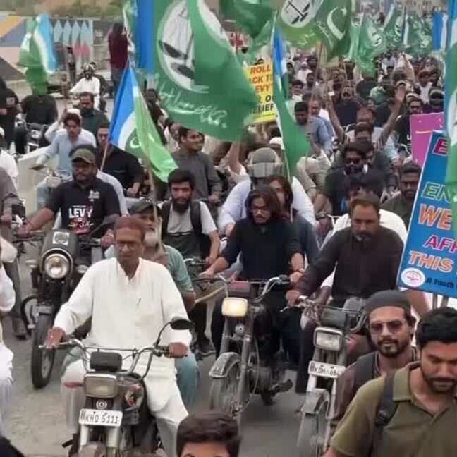 What are Pakistanis demanding amid nationwide protests over fuel prices?