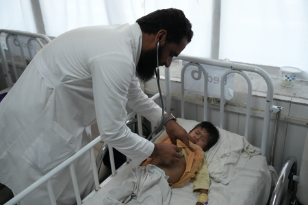 Afghanistan faces rising child malnutrition amid refugee influx