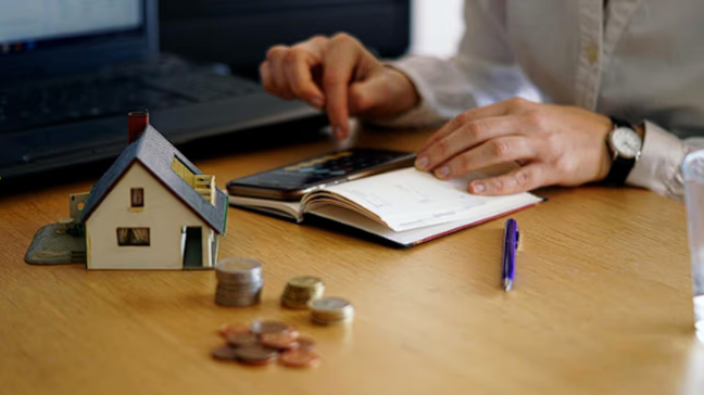 How will  EMIs get affected by RBI's repo rate cut?