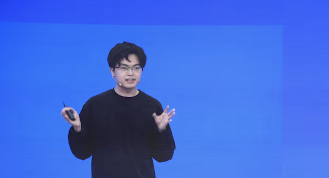 US professor reveals why Kimi AI CEO chose to return to China despite Apple offer