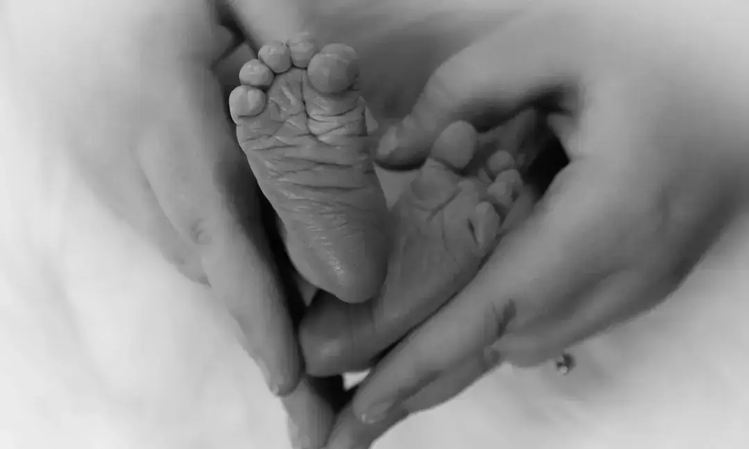 Thane newborn survives life-threatening lung crisis with NICU care