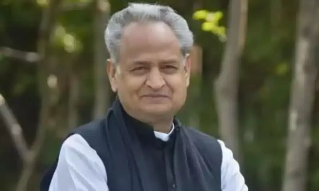 Gehlot slams govt over delays in Jaipur women's hospital 