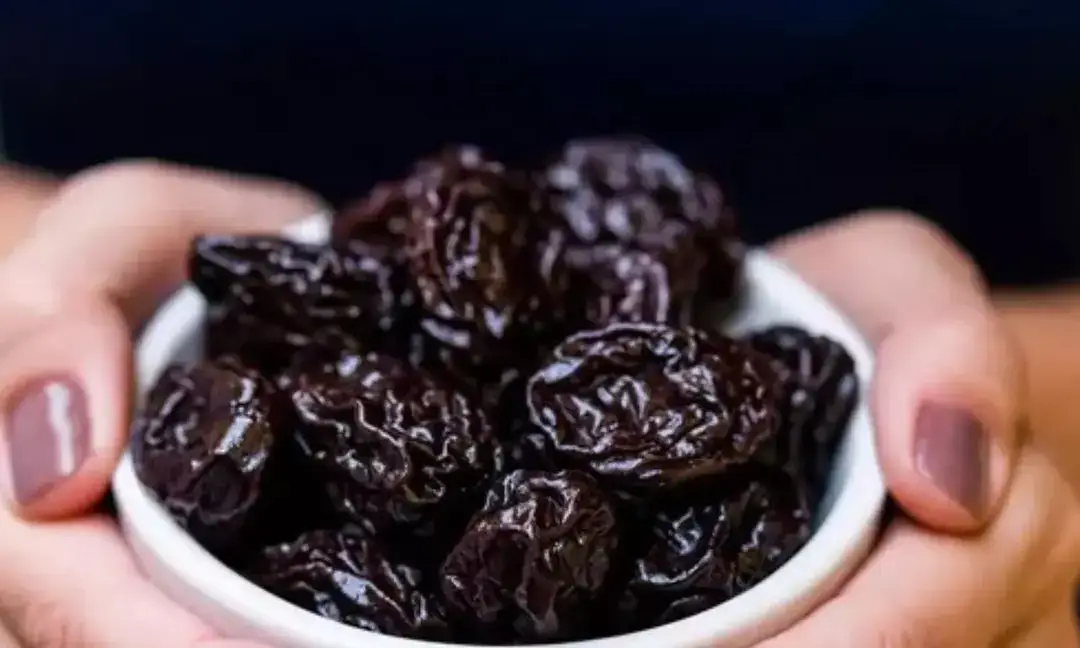 Health benefits of eating prunes you should know