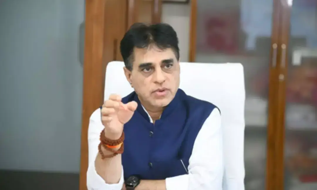 Gujarat reviews expansion of statewide cardiac care services