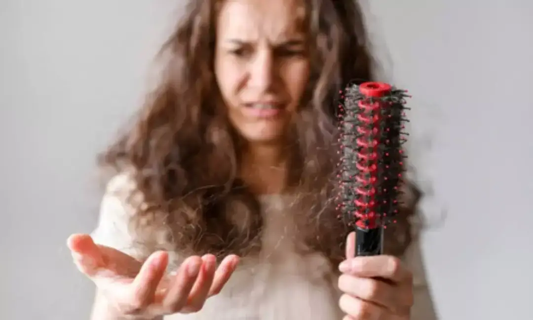 Nutritionist reveals what really helps reduce monsoon hair fall