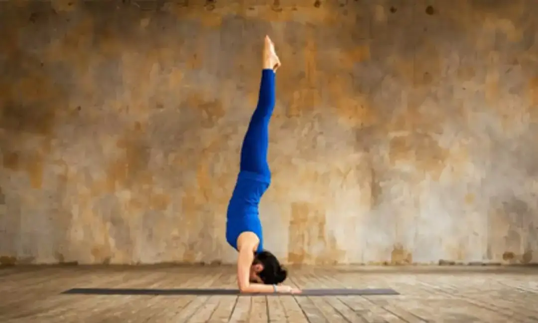 Pincha Mayurasana: Yoga pose to build strength and balance