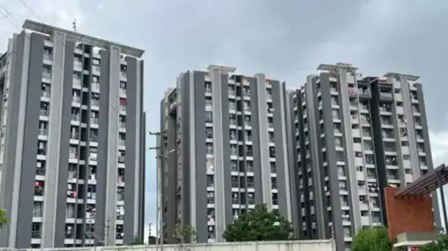 Maharashtra to recognise flat owners in land records: Report